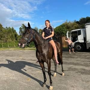 Meet your Posher, Sarah